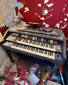 abandoned piano organ