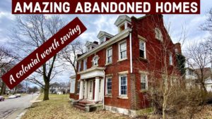 front of abandoned colonial house worth saving