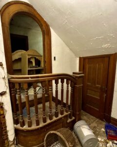 room-under-stairs-woodwork