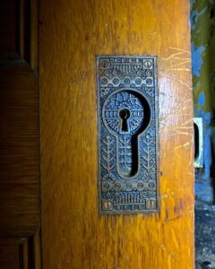 victorian-slider-pocket-door-hardware