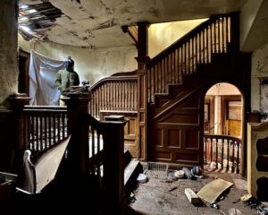 grand-victorian-staircase-inside-abandoned-house