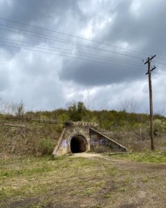 abandoned-csc-train-yard-ohio-tunnel