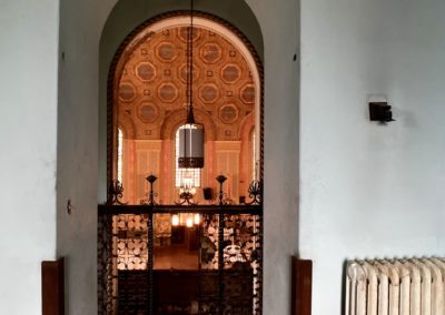 church curved doorway