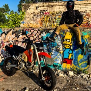 supermoto-ktm-motorcycle-graffiti