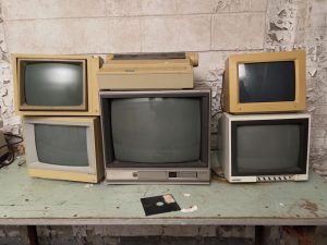 abandoned-computers-macintosh
