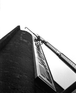 fairborn-theater-sign-installation-vintage-ladders